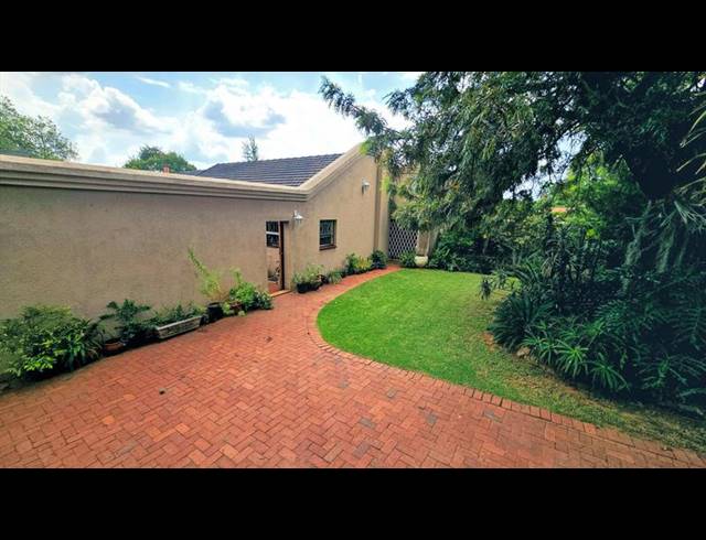 5 BEDROOM HOUSE FOR SALE IN ELARDUSPARK